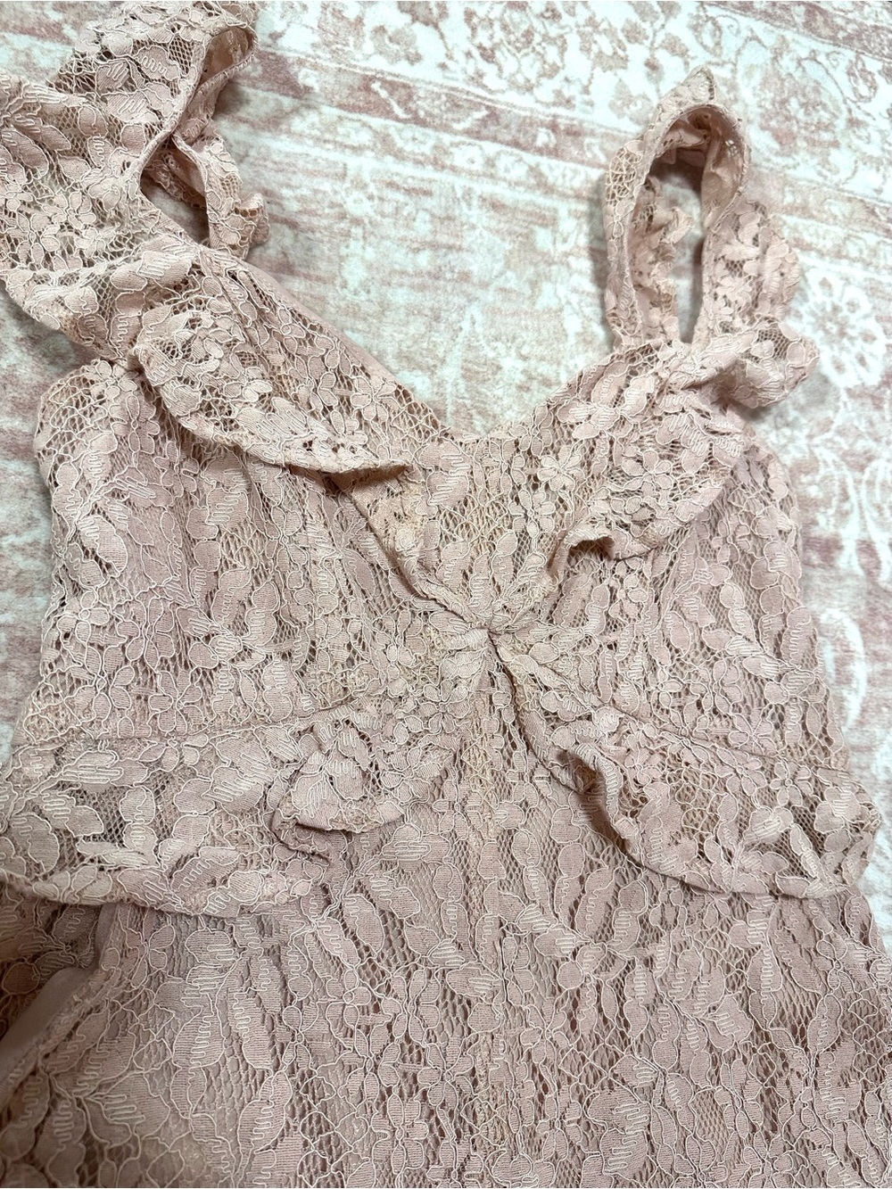 BCBG ๐ธ Dusty Rose Lace Ruffled Romper - Picture 6 of 16
